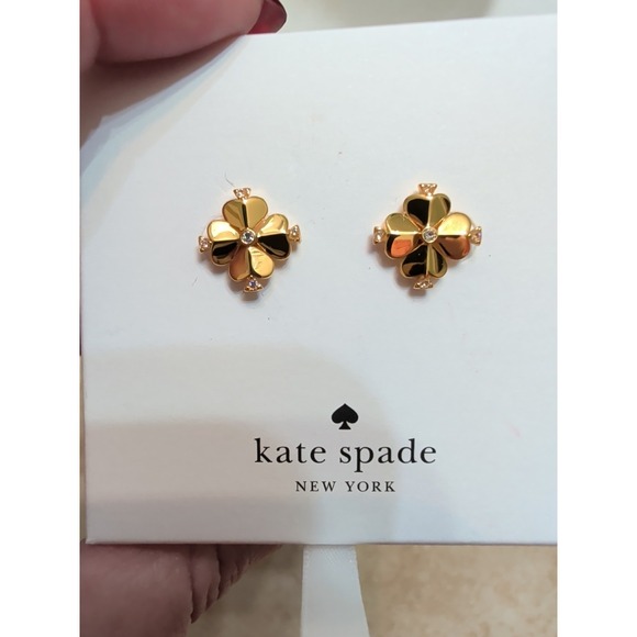 NIB Kate Spade Gold Tone Legacy Logo Clover Shamrock Pierced Earrings - Picture 4 of 7